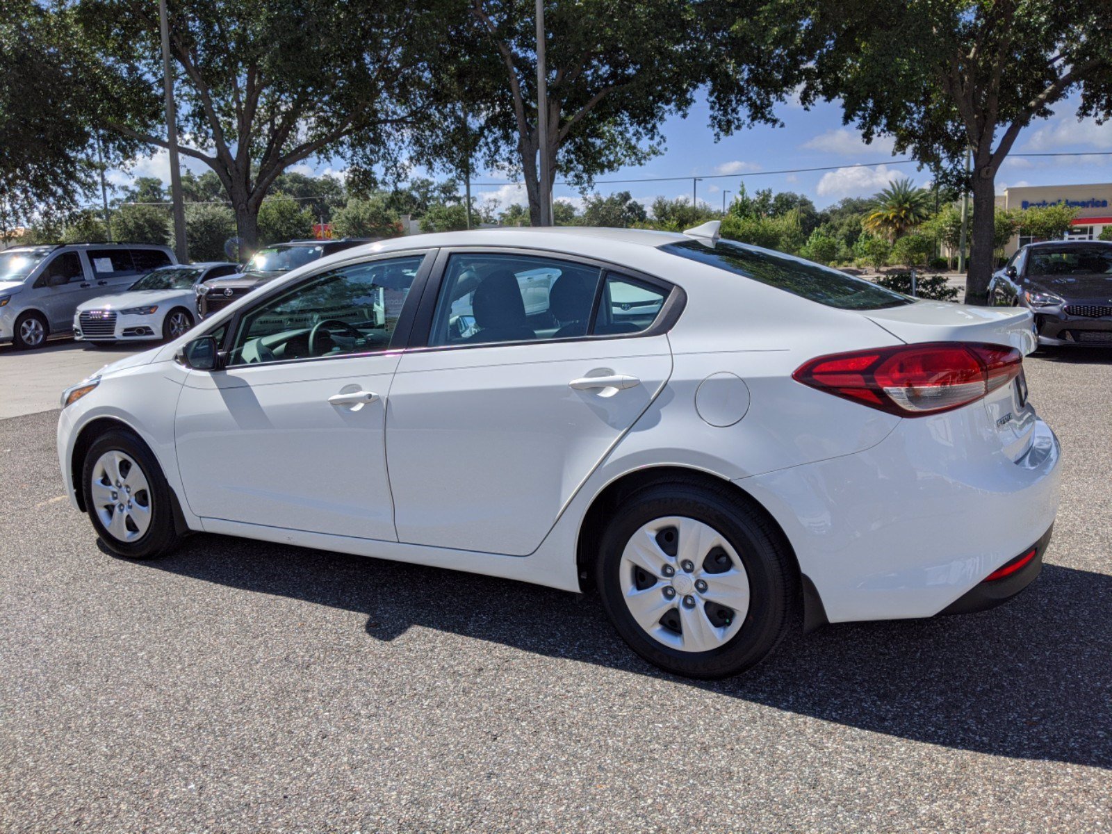 Certified Pre-Owned 2018 Kia Forte LX FWD 4dr Car