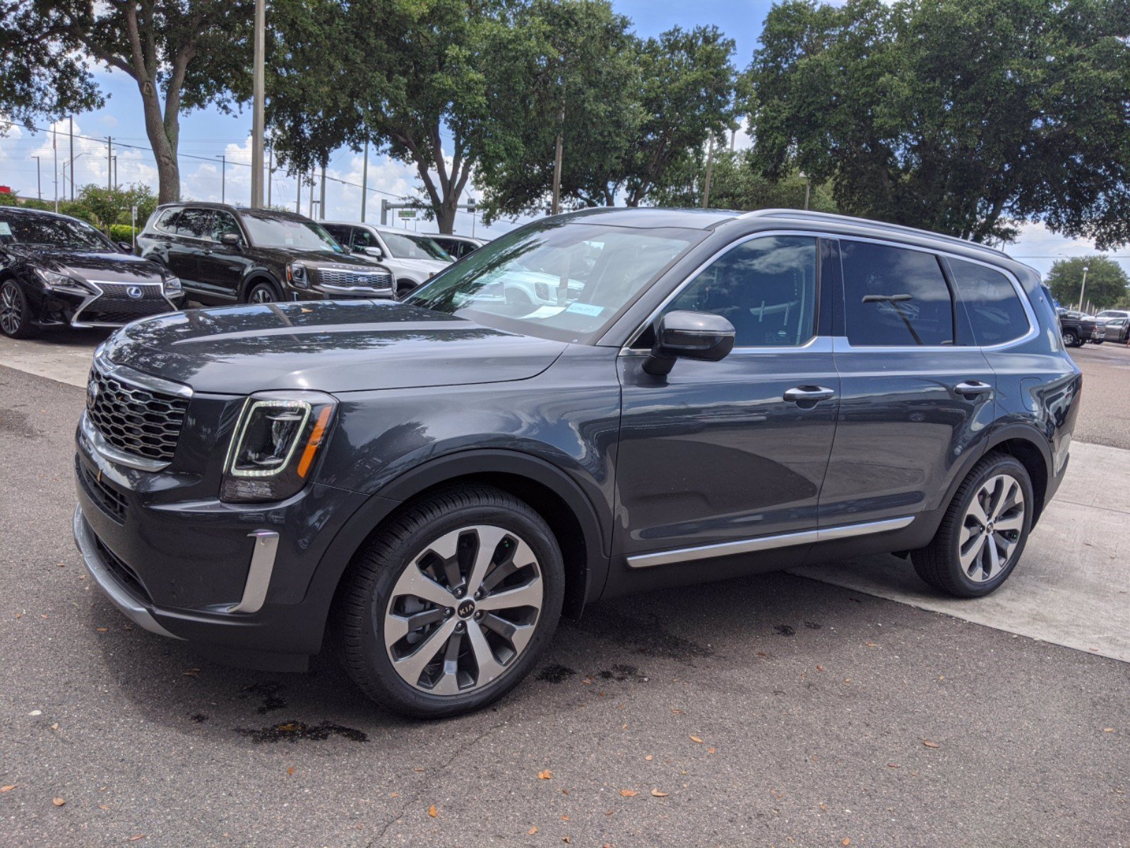 New 2020 Kia Telluride S FWD Sport Utility