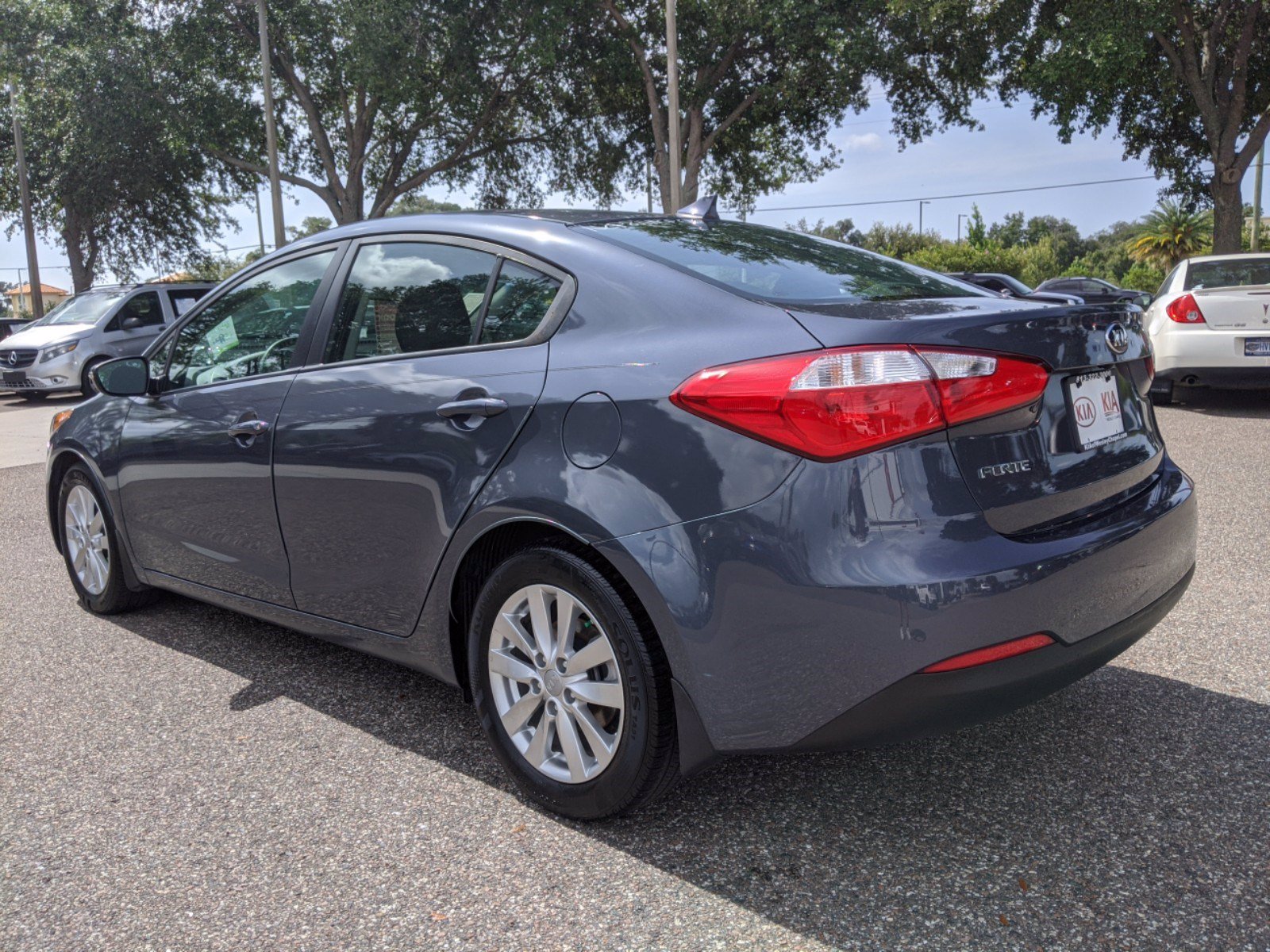 Pre-Owned 2016 Kia Forte LX FWD 4dr Car